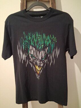 SIx Flags Batman The Ride - Joker Size Medium T-Shirt